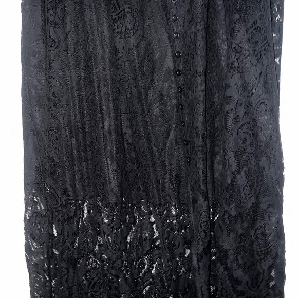Long black lace maxi dress - Picture 3 of 6